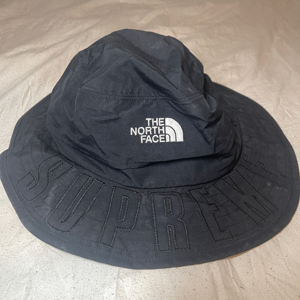 Supreme X North Face Arc Logo Horizon Breeze Hat (Gore tex)